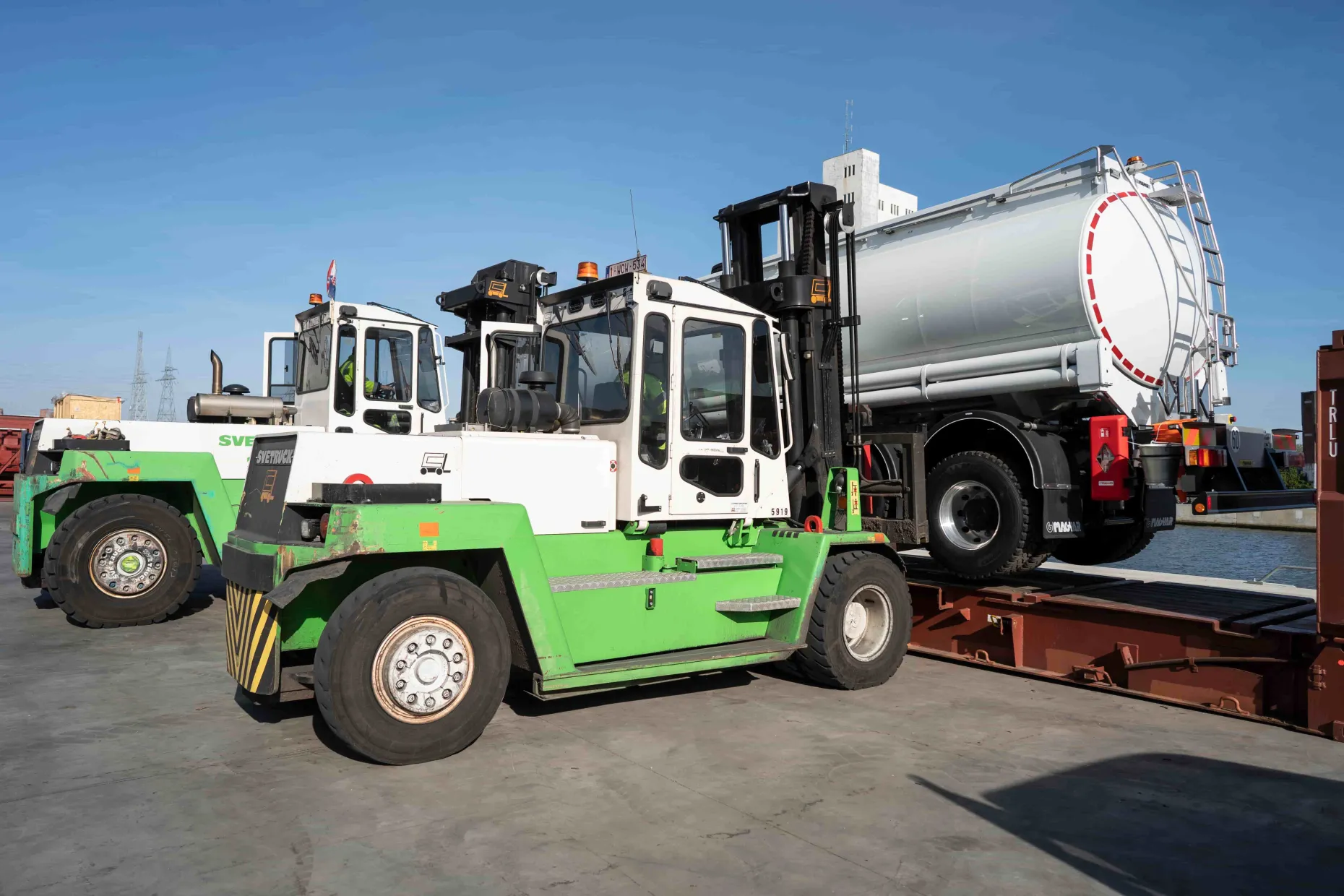 cargo_wrapping_and_handling_tank_banner